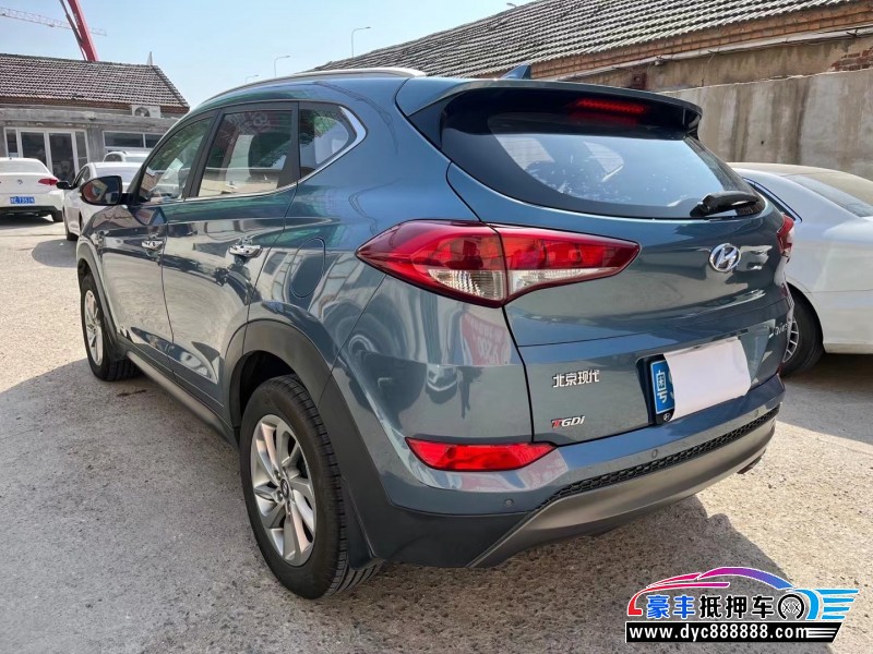 17年现代途胜SUV抵押车出售