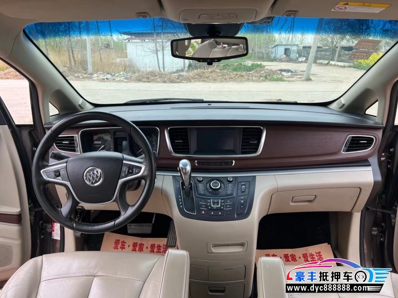 15年别克GL8轿车抵押车出售