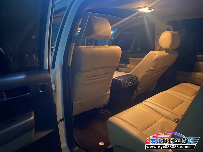 16年丰田红杉SUV抵押车出售