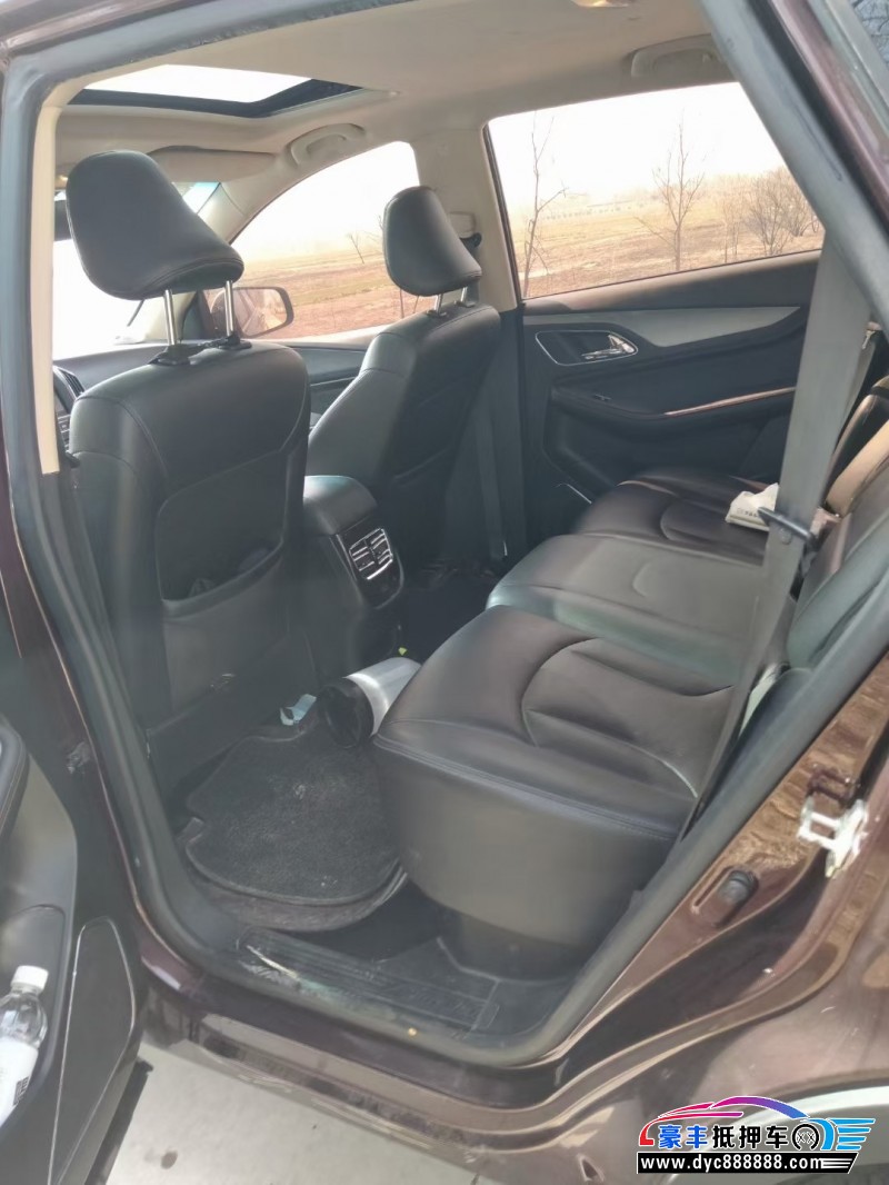 16年宝骏560SUV抵押车出售