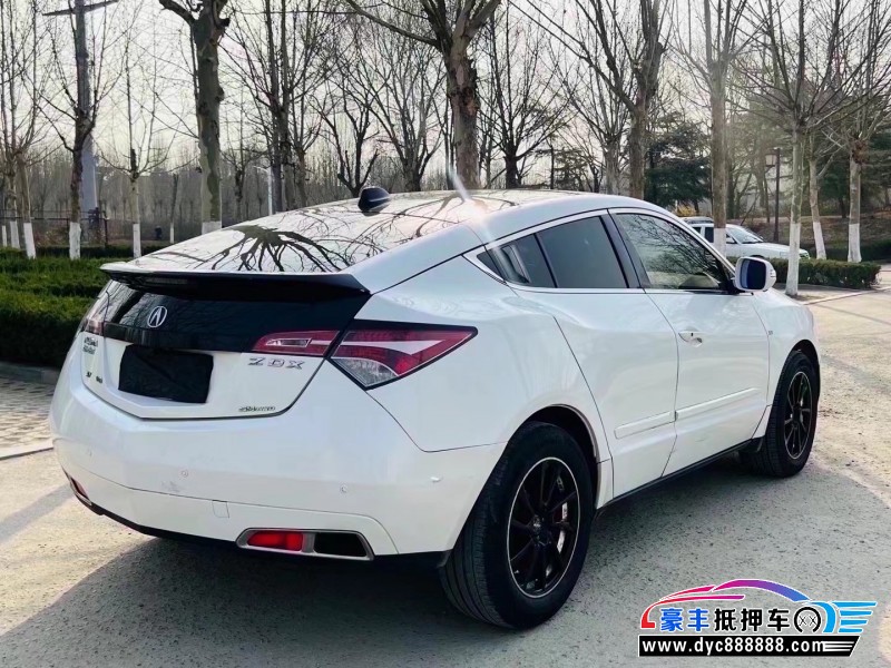 13年讴歌ZDX轿车抵押车出售