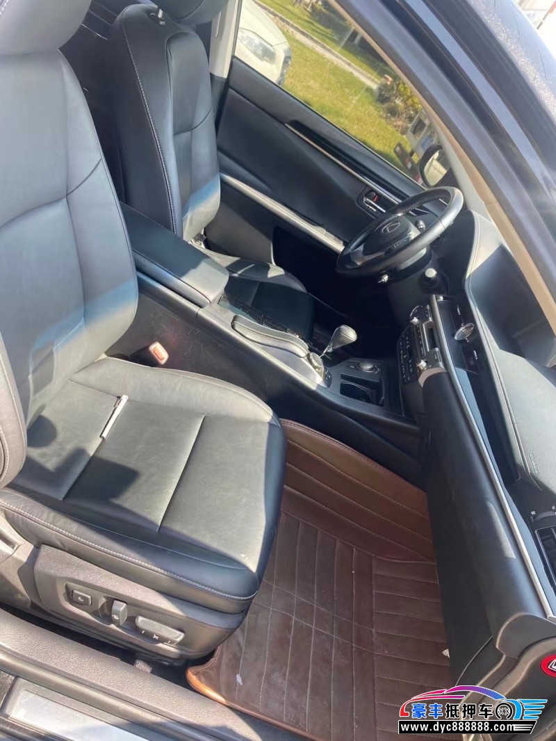 14年雷克萨斯ES轿车抵押车出售