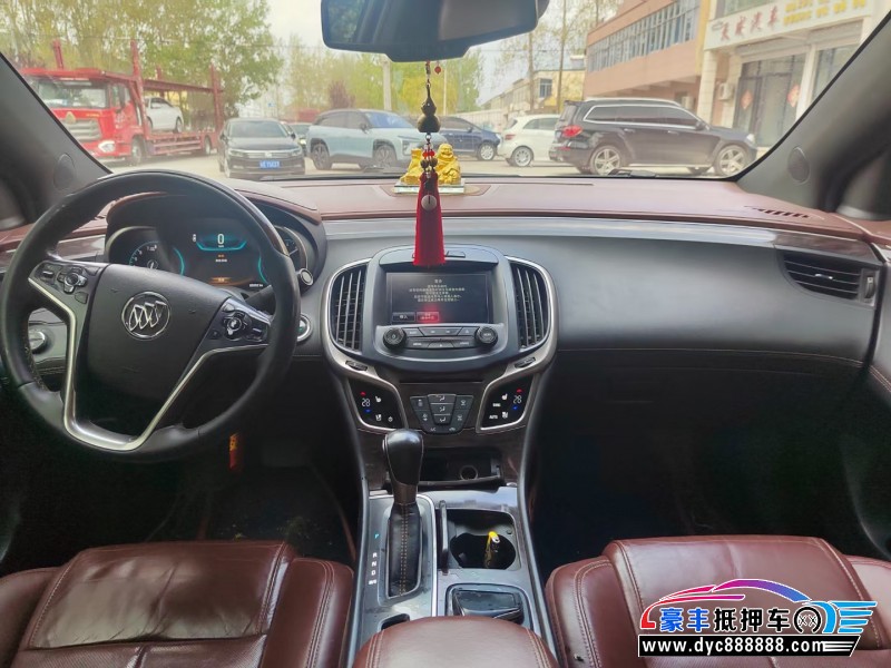 15年别克君越轿车抵押车出售