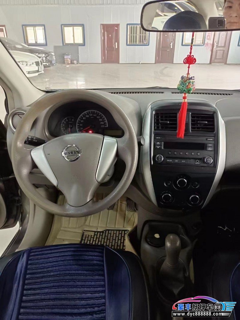 16年日产阳光轿车抵押车出售