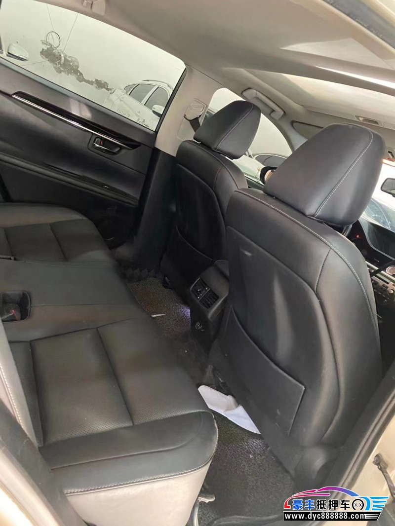 14年雷克萨斯ES轿车抵押车出售