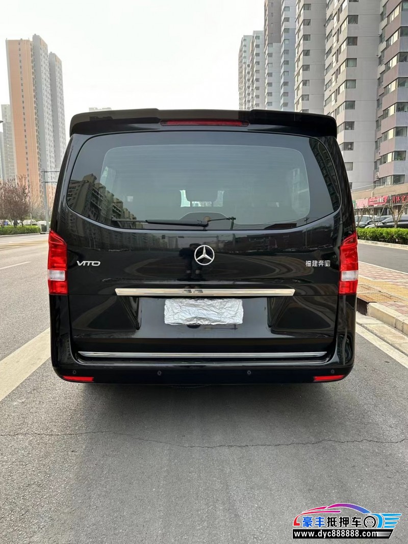 17年奔驰威霆SUV抵押车出售