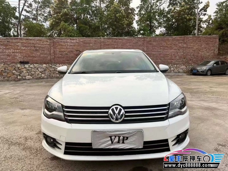 15年大众宝来轿车抵押车出售