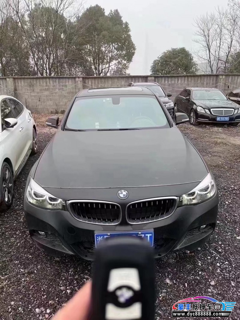 21年宝马3系轿车抵押车出售