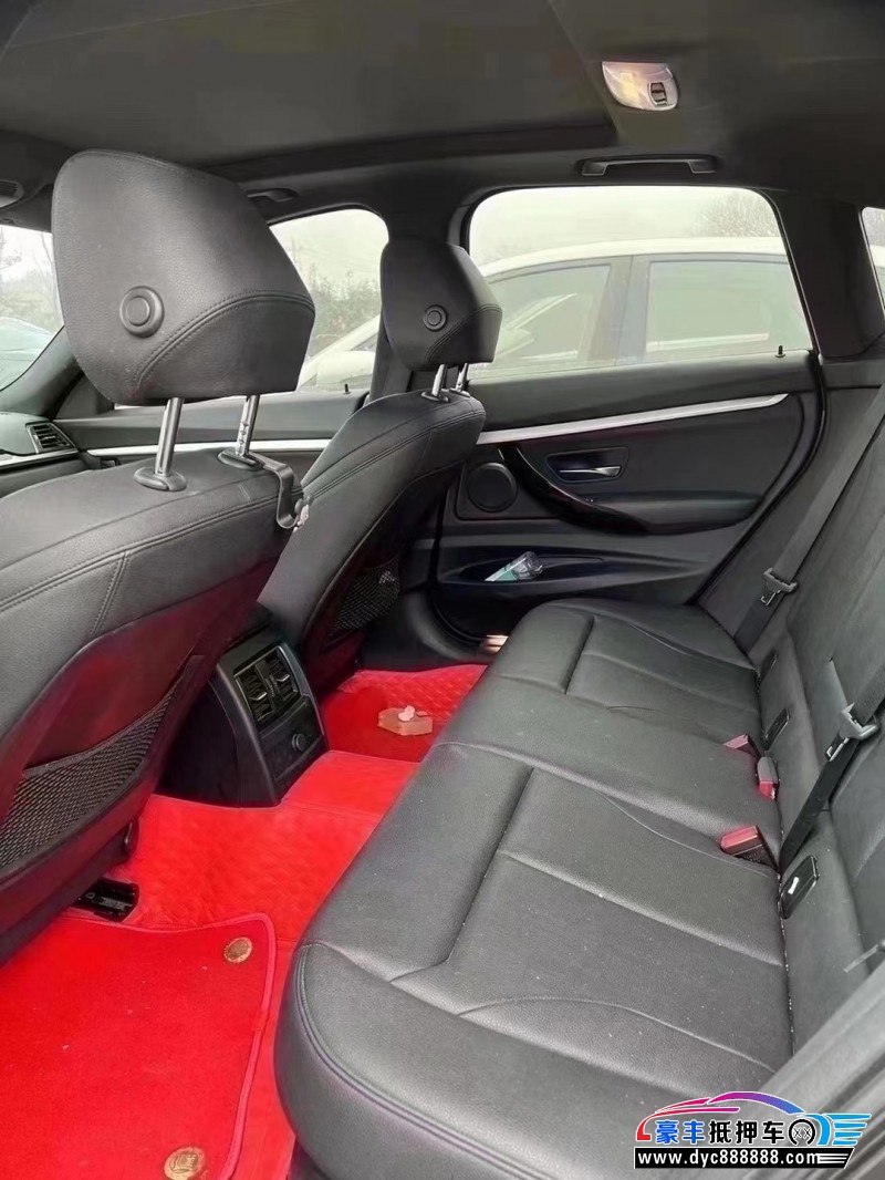 21年宝马3系轿车抵押车出售