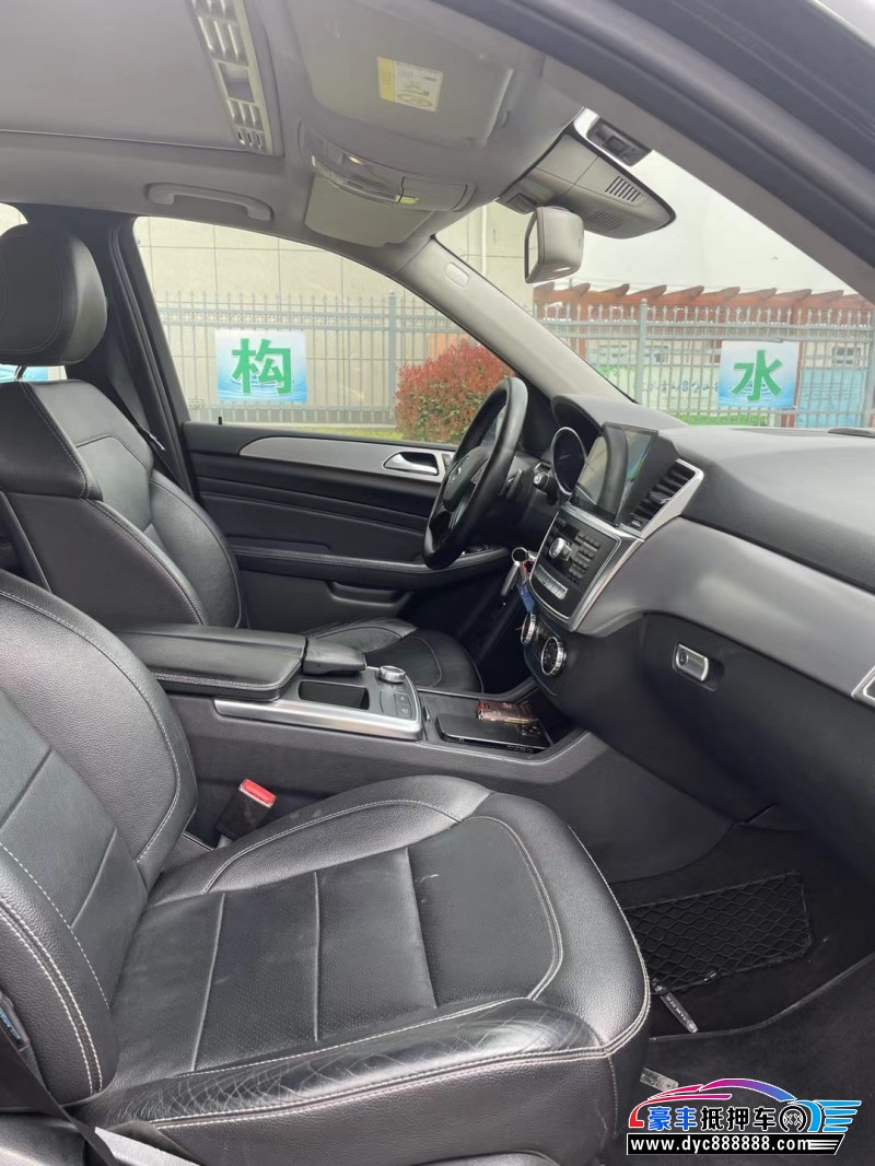 15年奔驰ML轿车抵押车出售