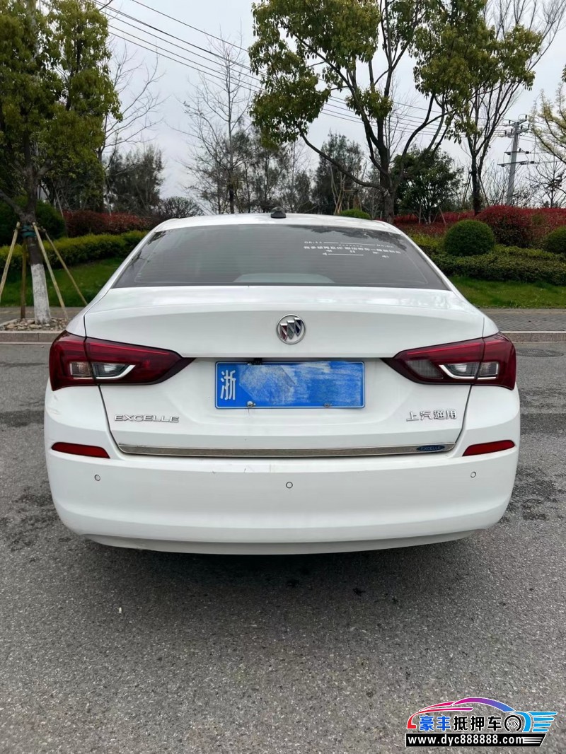 18年别克凯越轿车抵押车出售