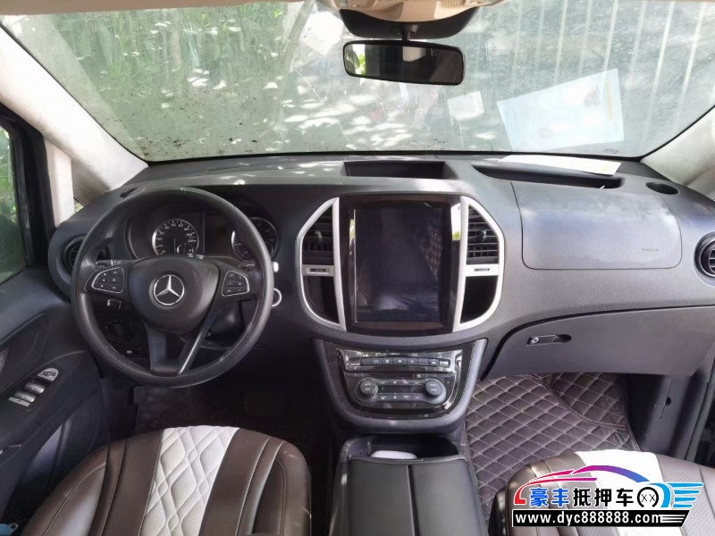 17年奔驰威霆MPV抵押车出售