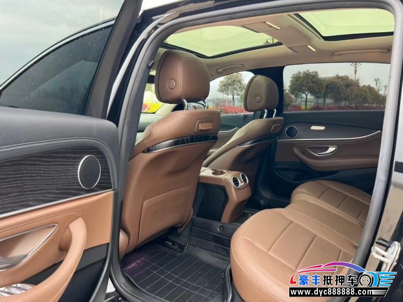 20年奔驰E轿车抵押车出售