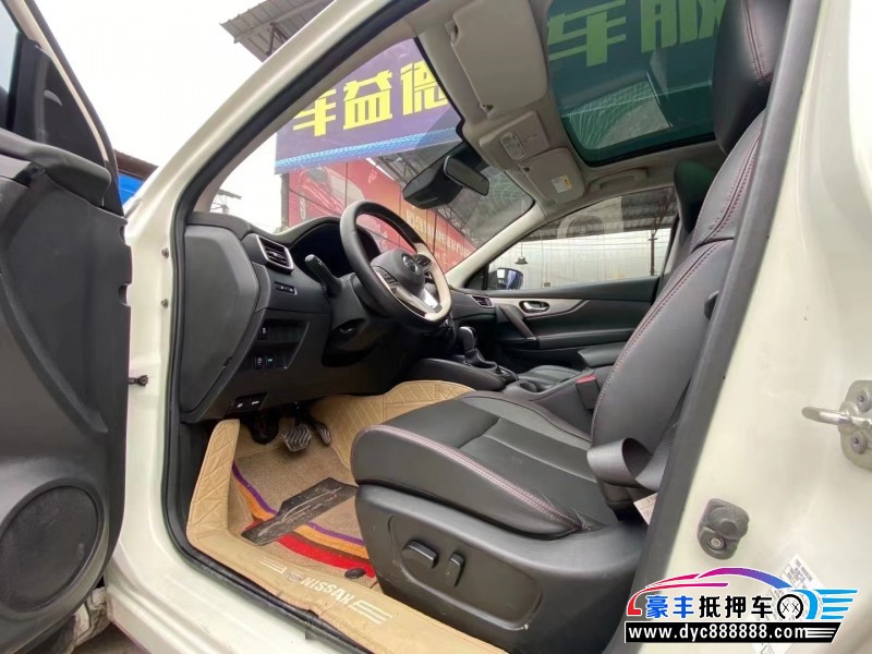 21年日产逍客轿车抵押车出售