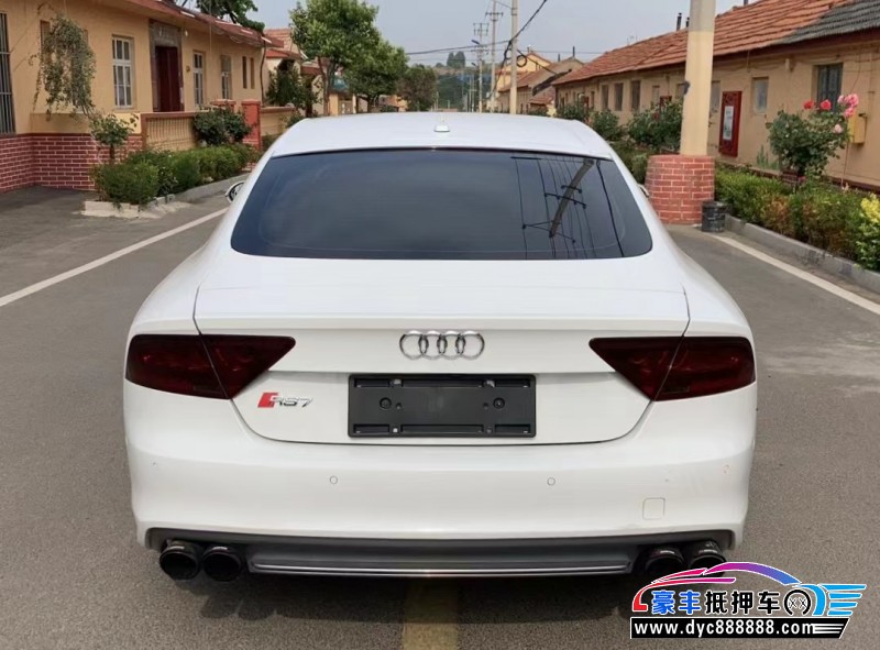 13年奥迪S7轿车抵押车出售