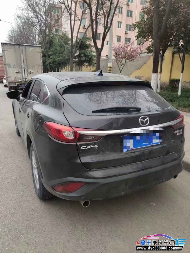 18年马自达CX-4轿车抵押车出售
