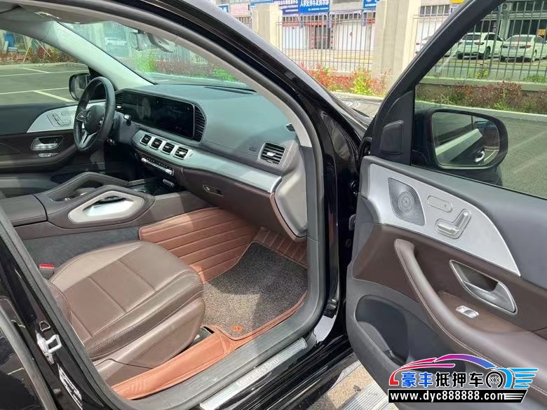 20年奔驰GLE轿车抵押车出售