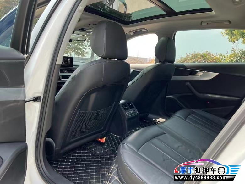 17年奥迪A4轿车抵押车出售