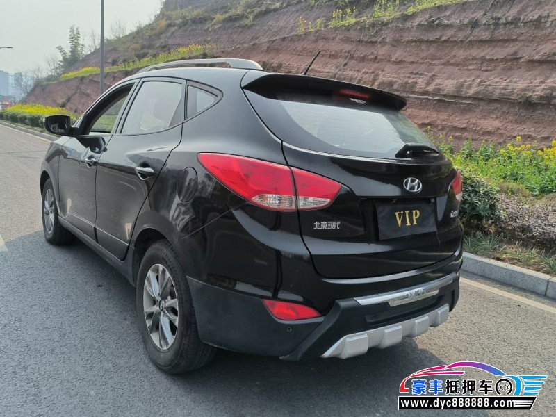 15年现代ix35轿车抵押车出售