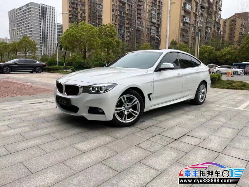 20年宝马3系轿车抵押车出售