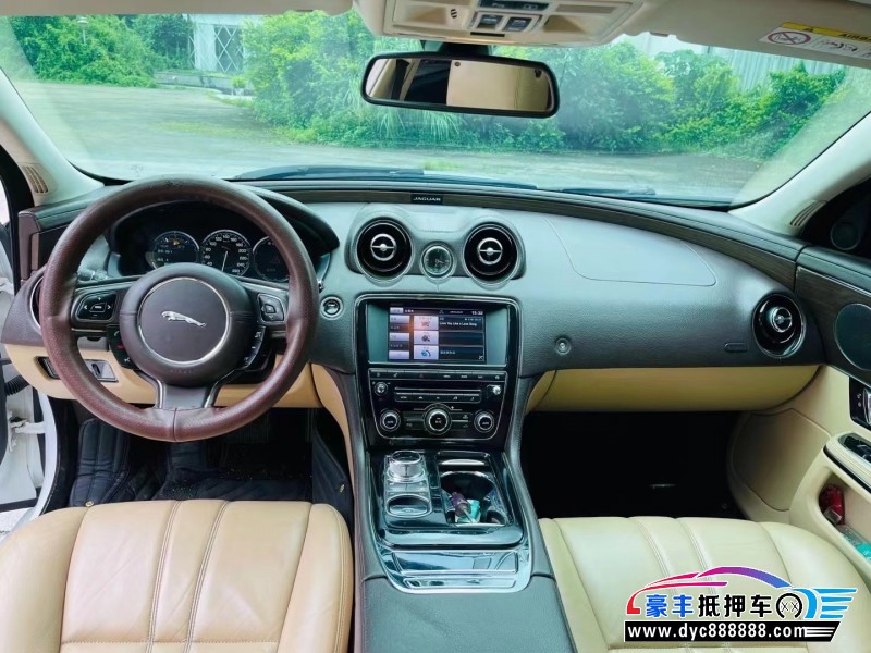 14年捷豹XJL轿车抵押车出售