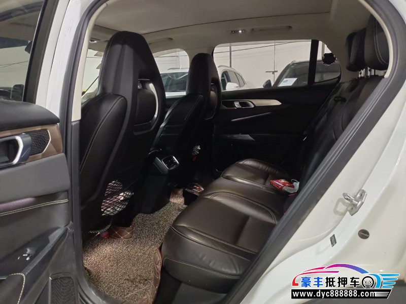 18年领克01轿车抵押车出售