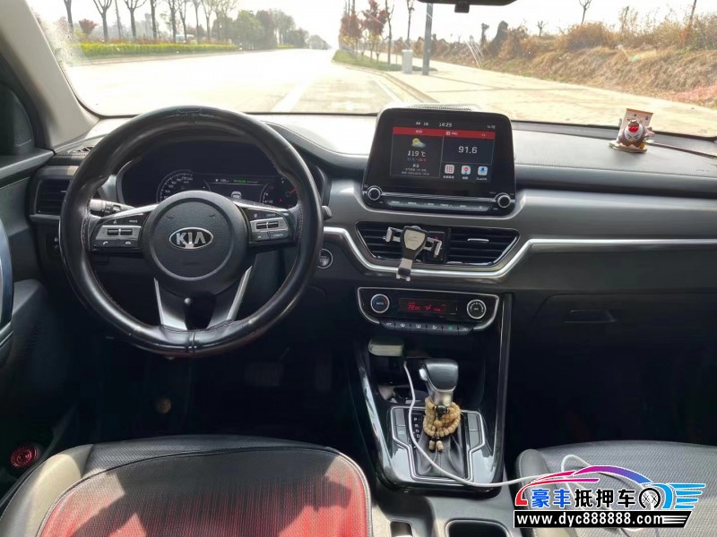 19年起亚智跑轿车抵押车出售