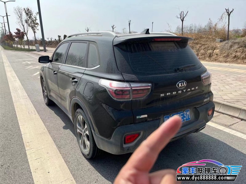 19年起亚智跑轿车抵押车出售