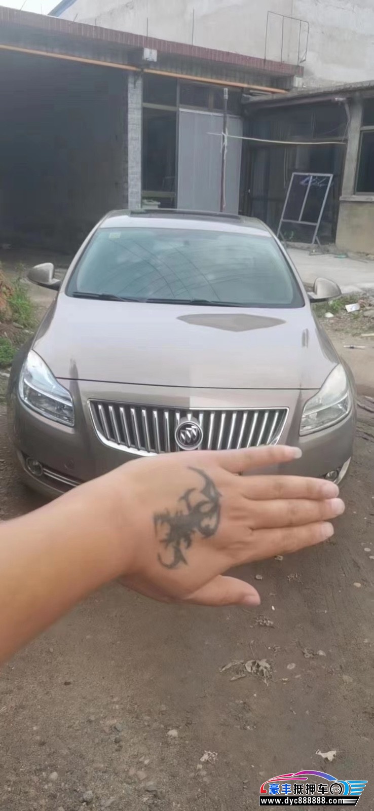 12年别克君威轿车抵押车出售