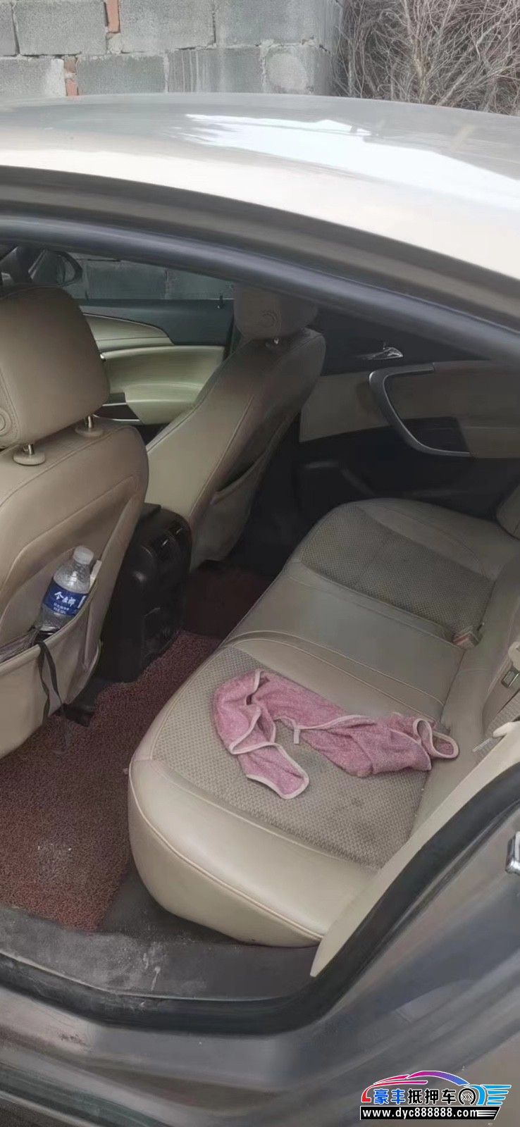 12年别克君威轿车抵押车出售