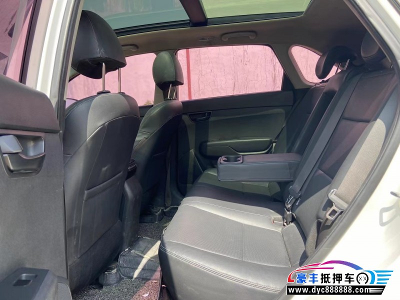 17年起亚KX3轿车抵押车出售