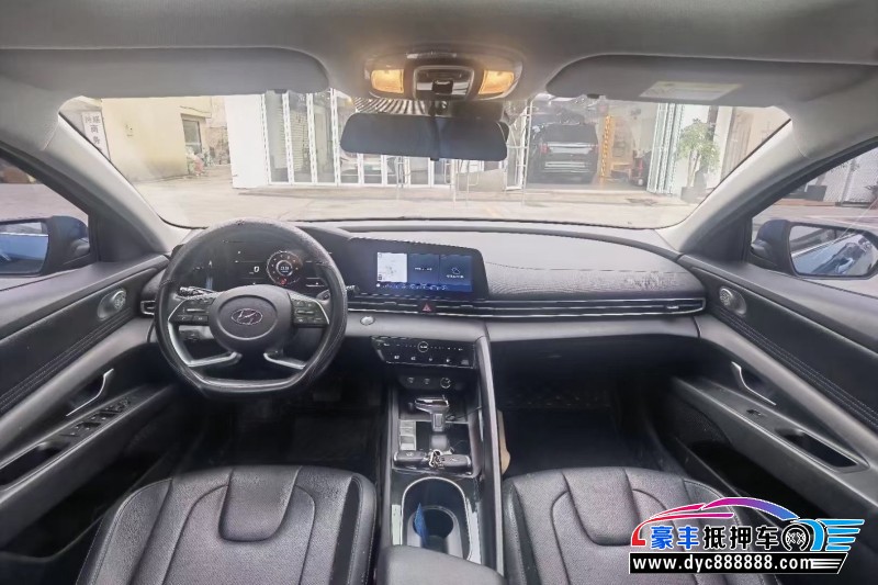 20年现代伊兰特轿车抵押车出售