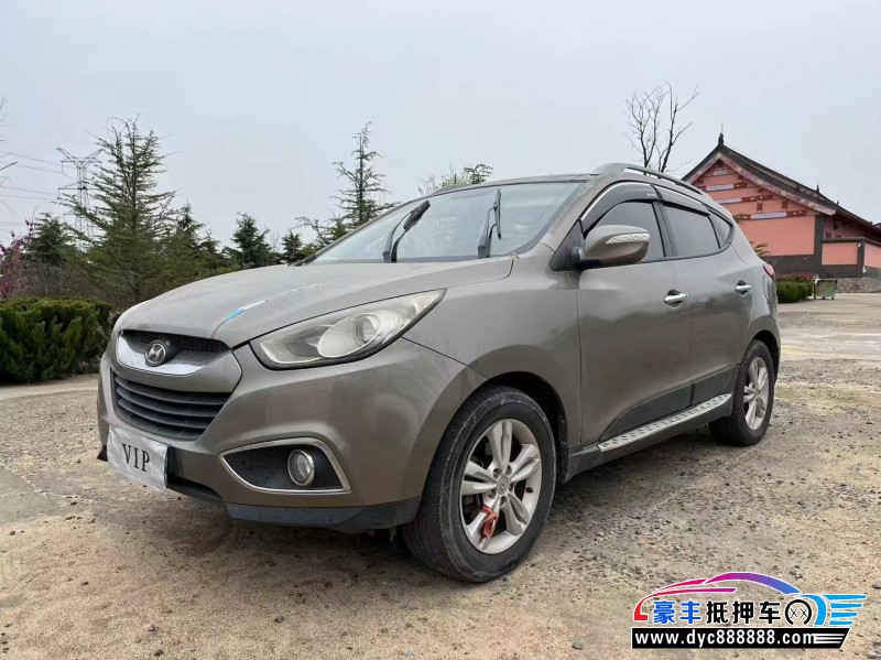 11年现代ix35轿车抵押车出售