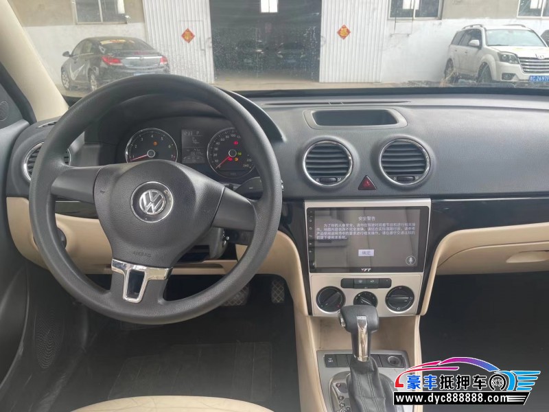 11年大众朗逸轿车抵押车出售