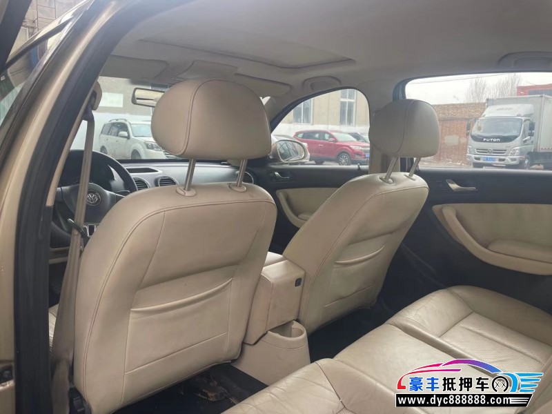 11年大众朗逸轿车抵押车出售