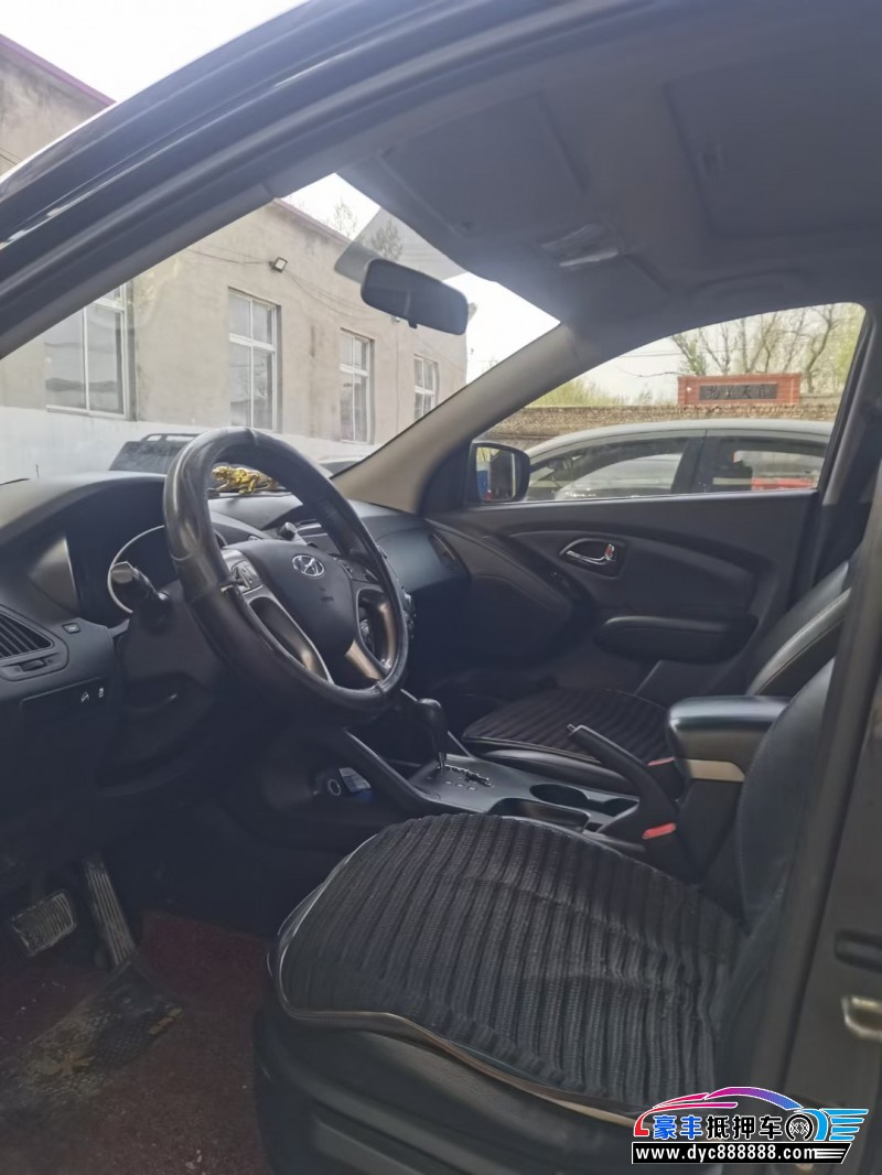 11年现代ix35SUV抵押车出售