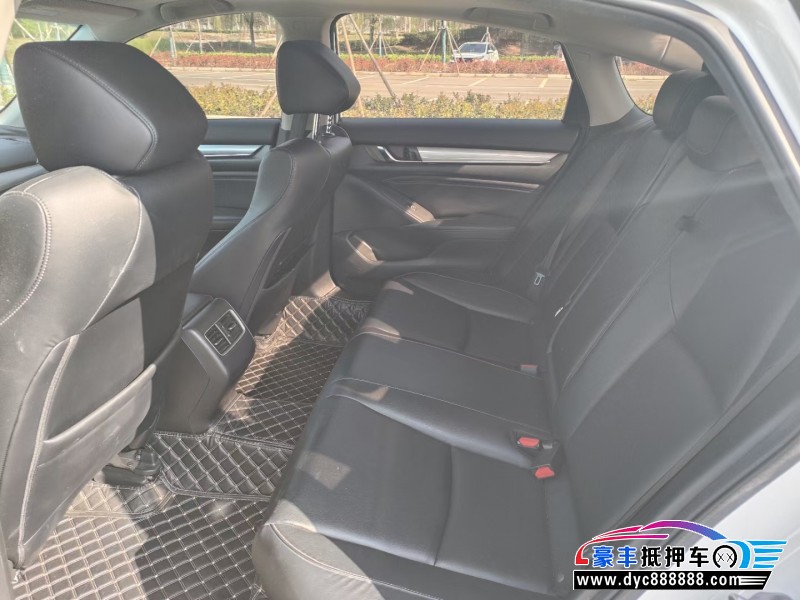 19年本田雅阁轿车抵押车出售