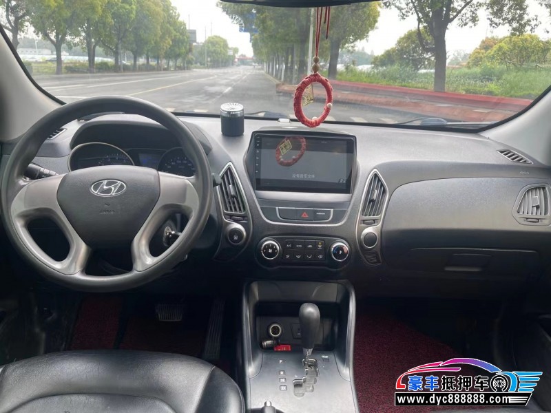 14年现代ix35SUV抵押车出售