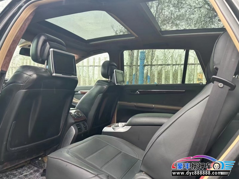 09年奔驰R级MPV抵押车出售