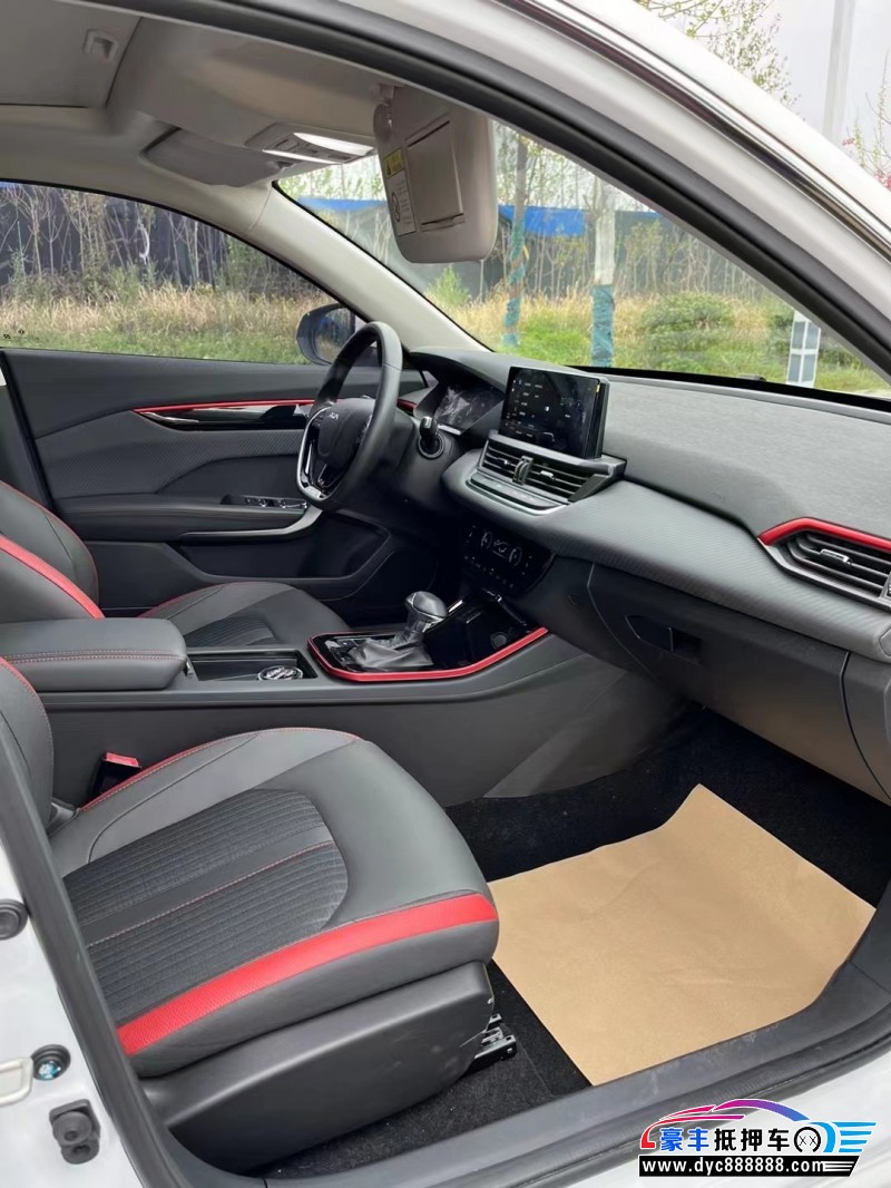 21年东风风神奕炫轿车抵押车出售