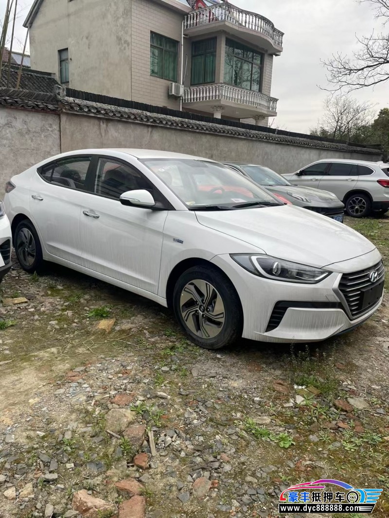 22年现代领动轿车抵押车出售