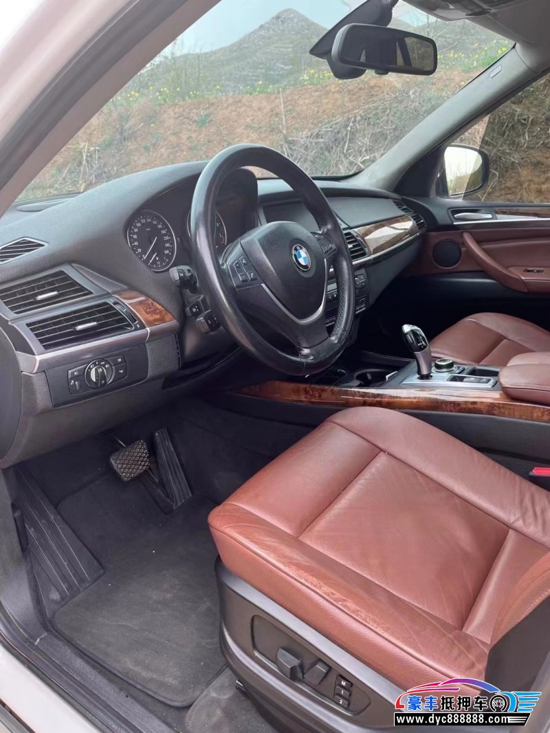 13年宝马X5SUV抵押车出售