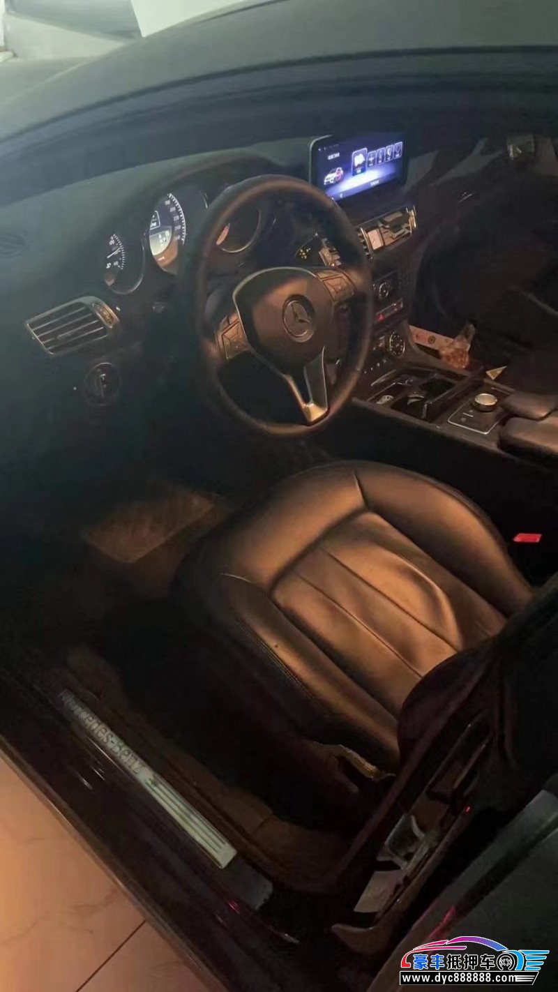 13年奔驰CLS级轿车抵押车出售