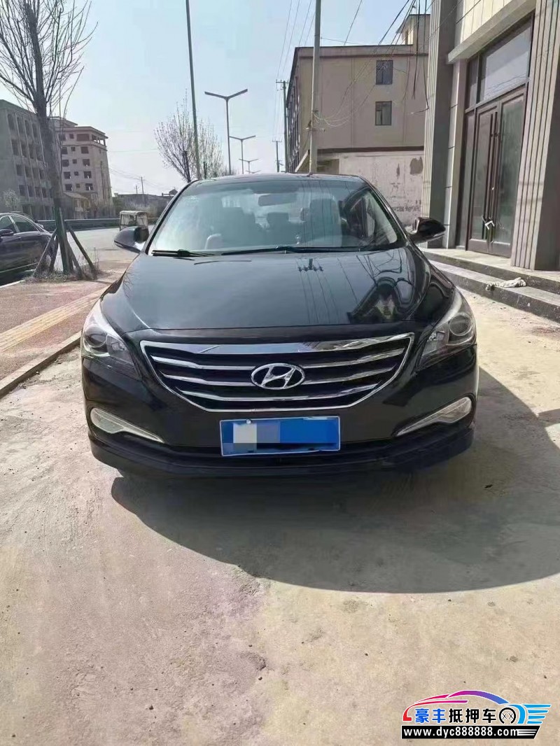 14年现代名图轿车抵押车出售