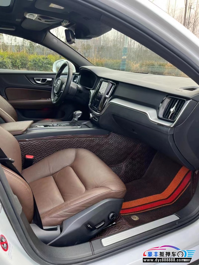 21年沃尔沃S60轿车抵押车出售