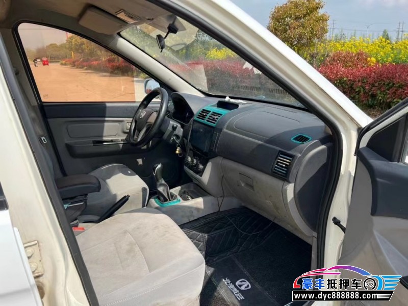 16年北汽威旺M20SUV抵押车出售