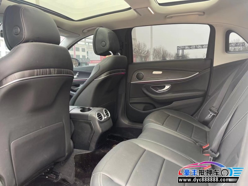 20年奔驰E轿车抵押车出售