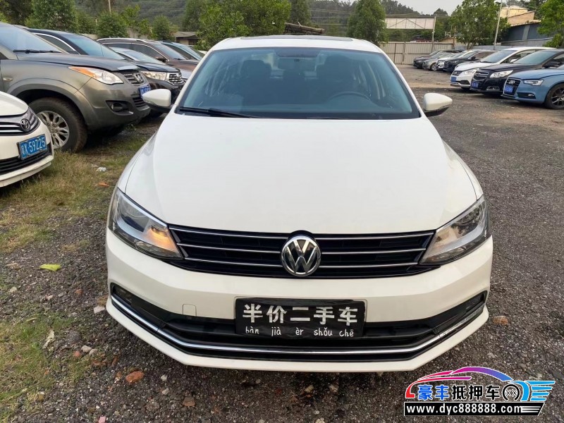 17年大众速腾轿车抵押车出售