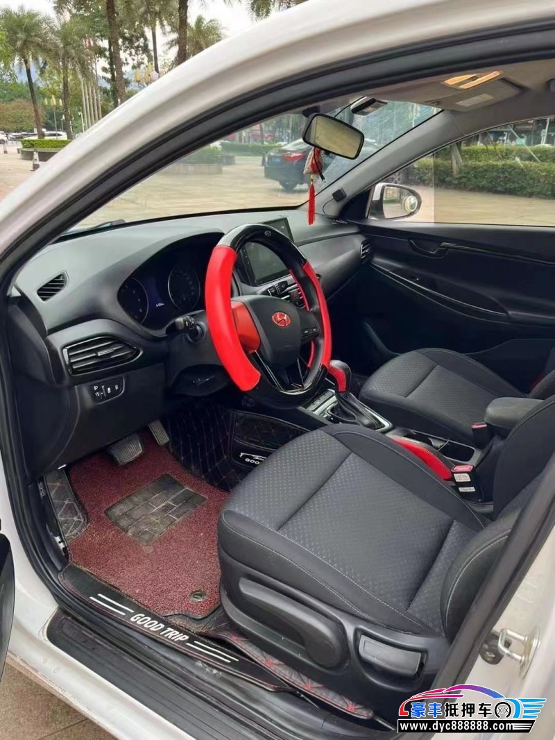 19年现代悦动轿车抵押车出售