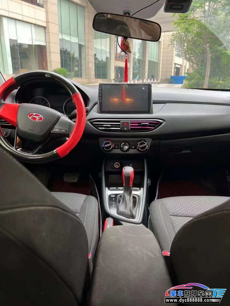 19年现代悦动轿车抵押车出售